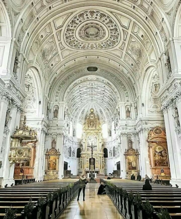 12f843973be01c1290ecc6dcb7a747ab--st-michael-munich-germany.jpg